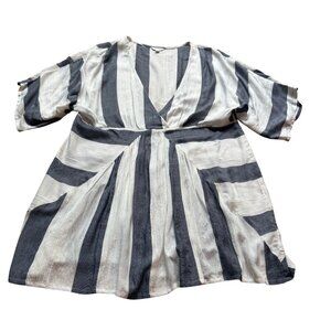 Monsoon Size L Gray & White Stripe Isidora Kaftan Kimono Sleeve Tunic Top